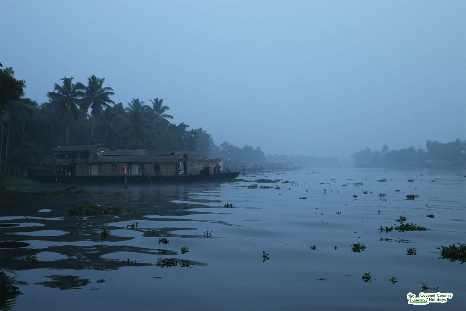 Houseboat Journey